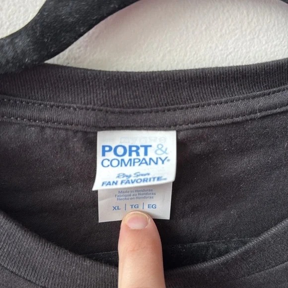 NWT Black Gingerbread Man Pocket Tshirt - Picture 3 of 7